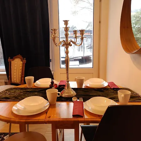 Feriehus Cozy Independent House With Free Parking And 20 Mins To Center