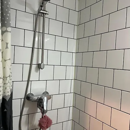 Cozy Independent House With Free Parking And 20 Mins To Center Helsinki