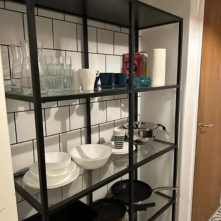 Cozy Independent House With Free Parking And 20 Mins To Center * 赫尔辛基