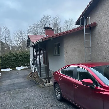 Cozy Independent House With Free Parking And 20 Mins To Center 赫尔辛基