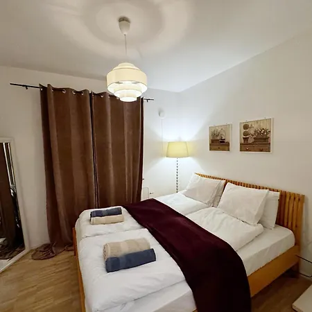 度假居 Cozy Independent House With Free Parking And 20 Mins To Center 赫尔辛基