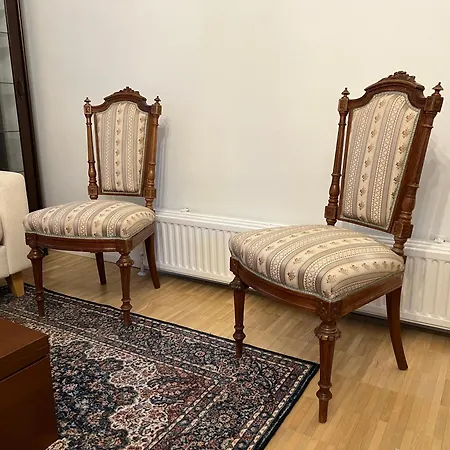 Cozy Independent House With Free Parking And 20 Mins To Center Nyaraló