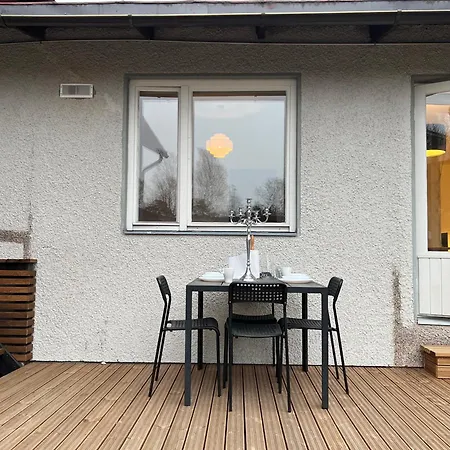 度假居 Cozy Independent House With Free Parking And 20 Mins To Center *