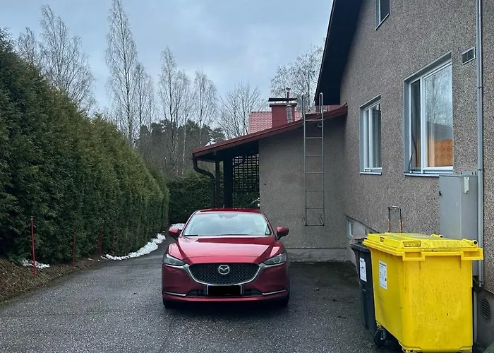 Cozy Independent House With Free Parking And 20 Mins To Center 赫尔辛基