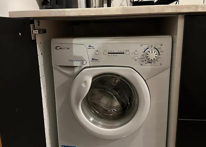 Cozy Independent House With Free Parking And 20 Mins To Center 度假居 赫尔辛基