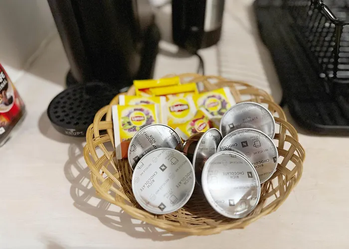 Cozy Independent House With Free Parking And 20 Mins To Center 度假居 赫尔辛基