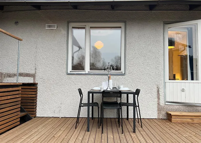 度假居 Cozy Independent House With Free Parking And 20 Mins To Center *