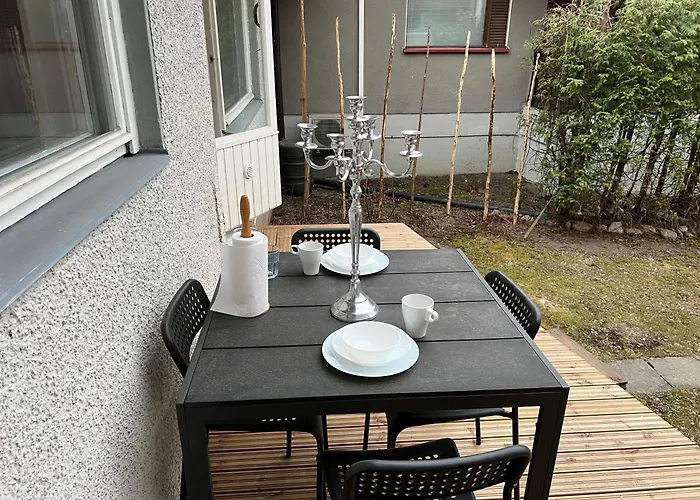 度假居 Cozy Independent House With Free Parking And 20 Mins To Center 赫尔辛基